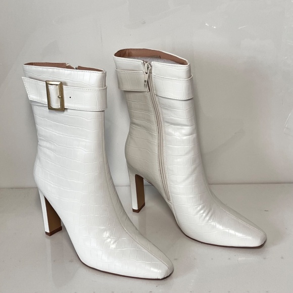 Journee Elanie Tru Comfort Foam High Heel Boots - Picture 2 of 5